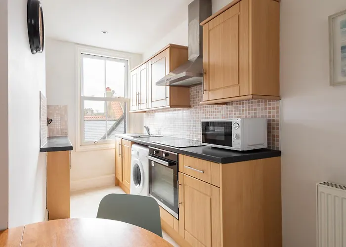 Host & - Abbey View * Whitby