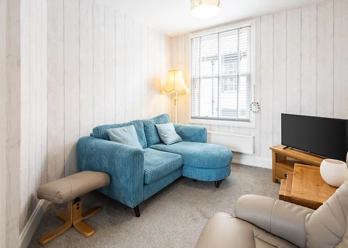 Host & - Abbey View Whitby